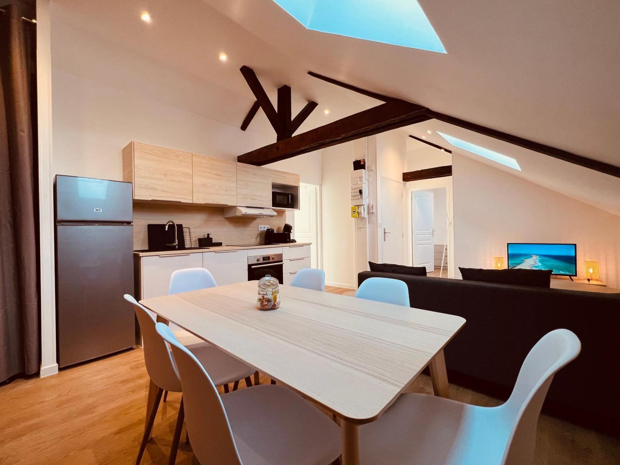 L'Ibiza - Home Homy Montluçon المظهر الخارجي الصورة